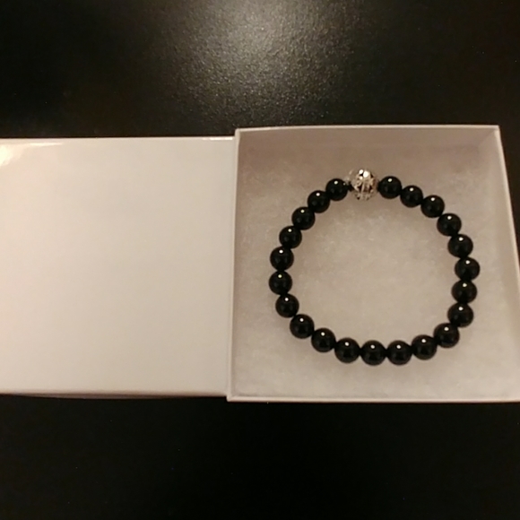 Onyx Stone Bracelet - Picture 5 of 8